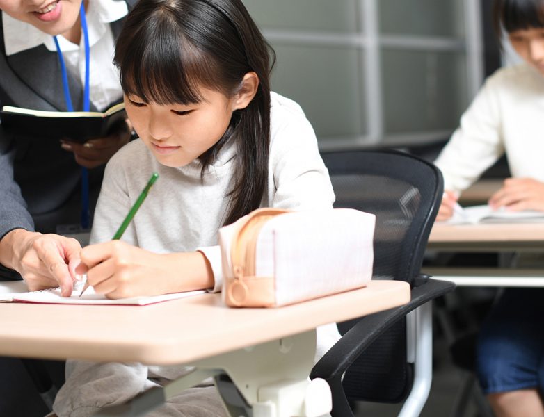 女子が受ける私立の最難関中学校って？中学受験の最新事情